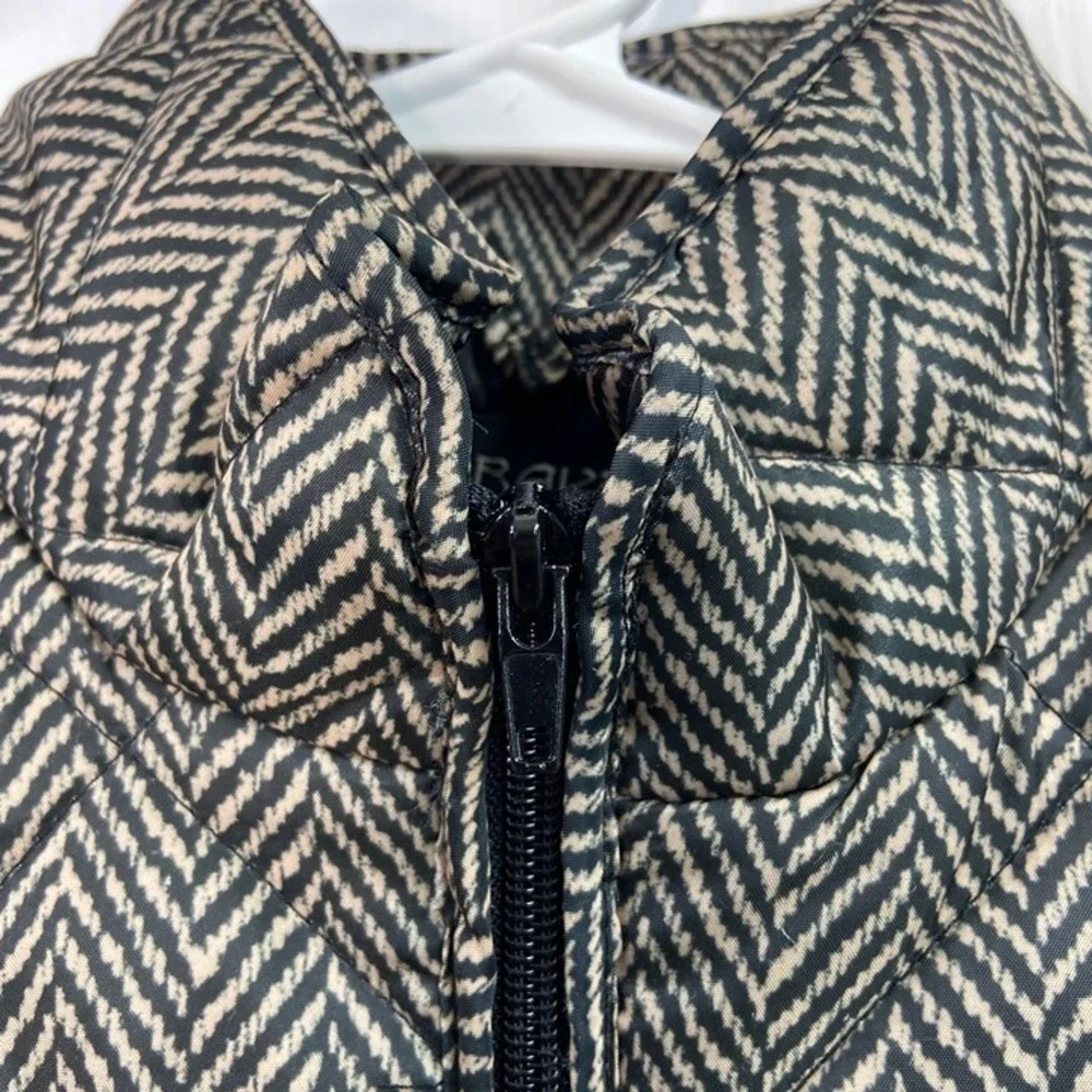 Baku black striped geometric pocket full zip quilted lined winter fashion vest M